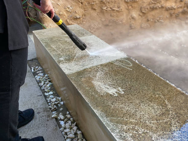 Best Roof Pressure Washing  in Cincinnati, OH